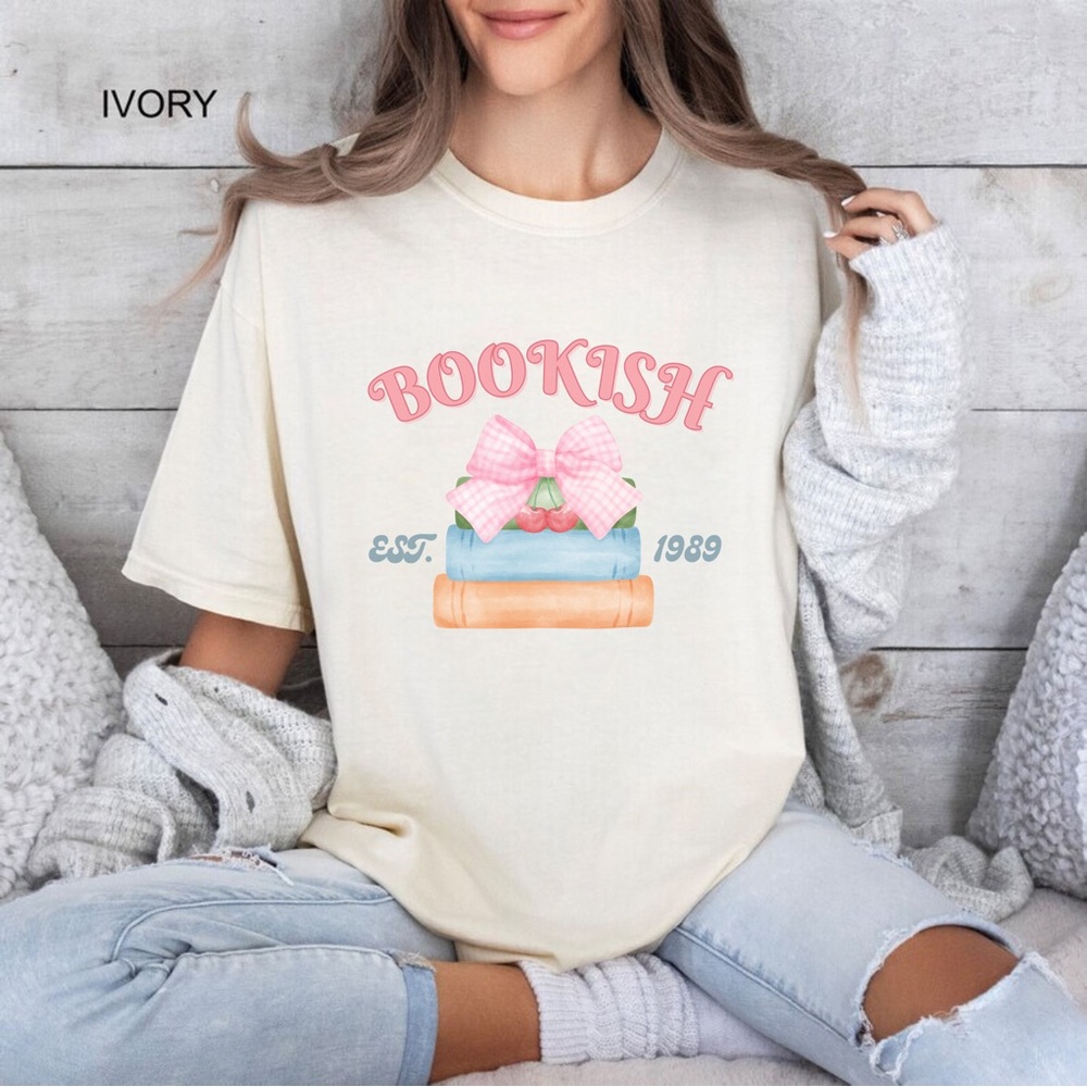 Bookish Shirt, Bookworm Tee, Book Shirt, Bookish Shirt Book Club Shirt